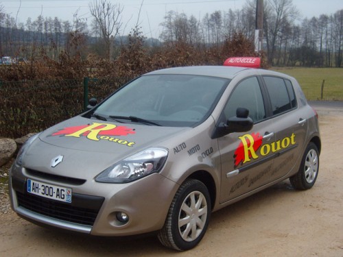 clio1.jpg